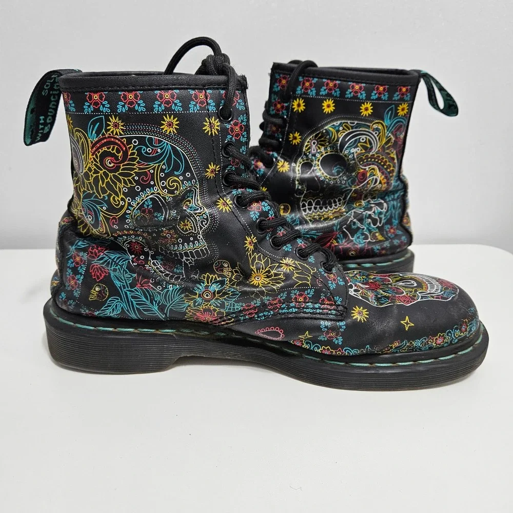 Dr Martens 1460 Boots Skull 'Day Of The Dead' US Mens 10M Womens 11W Doc Martens